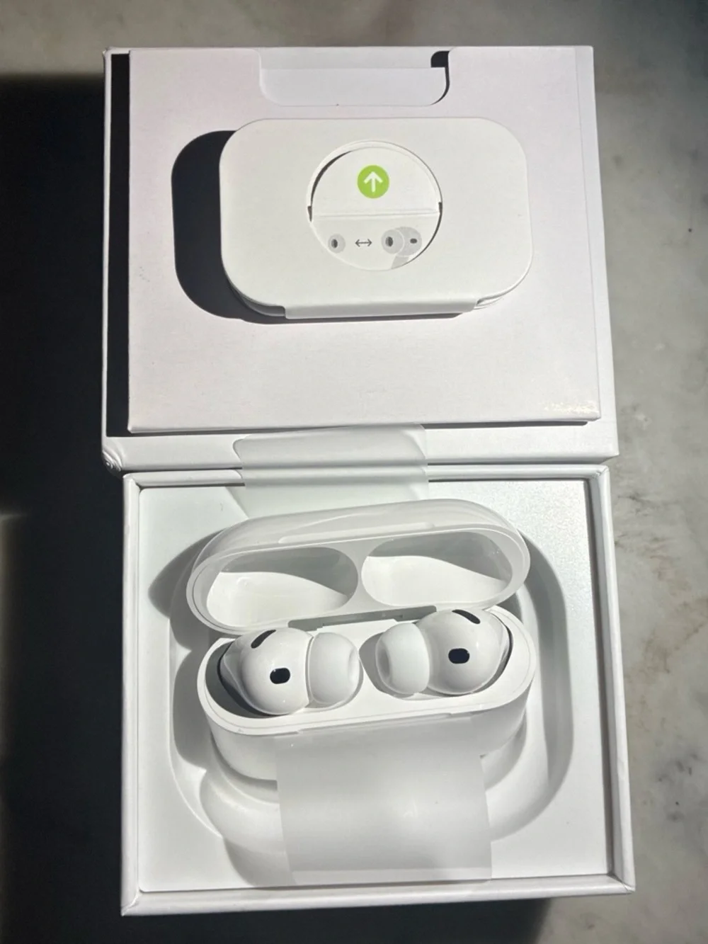 Apple White AirPods Pro Wireless Earbud Headphones